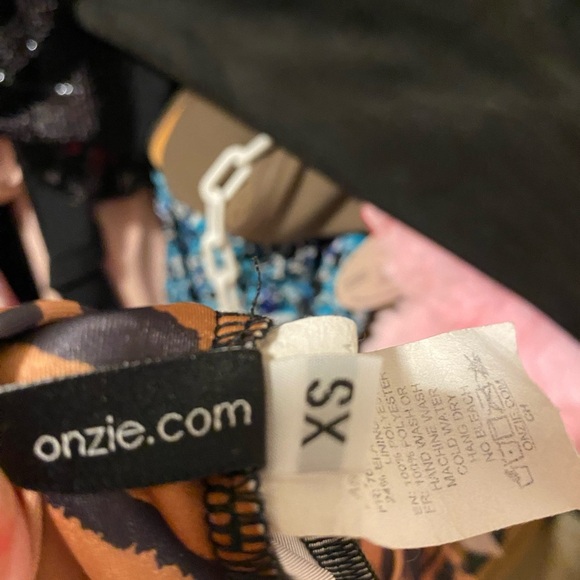 Onzie Tiger Print Leggings - Picture 4 of 4